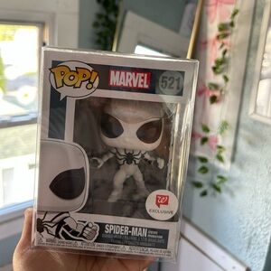 Marvel Spider-Man Exclusive Black and White Figure